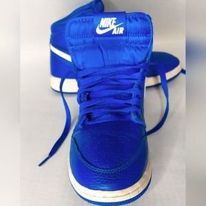 Air Jordan 1 Retro High OG BG 'Hyper Royal'